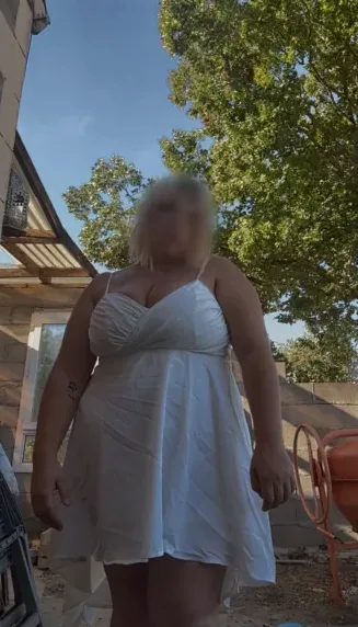Alma, 22