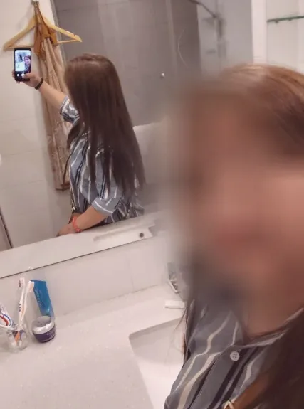Emilia, 31