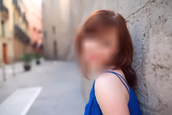 Katrine, 40