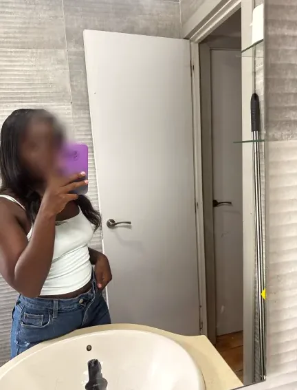 Lea, 29