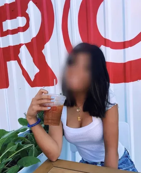 Louise, 19