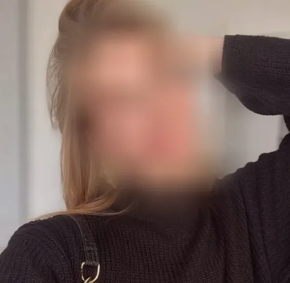 Marianne, 26