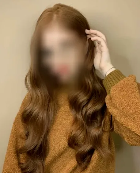 Nora, 24