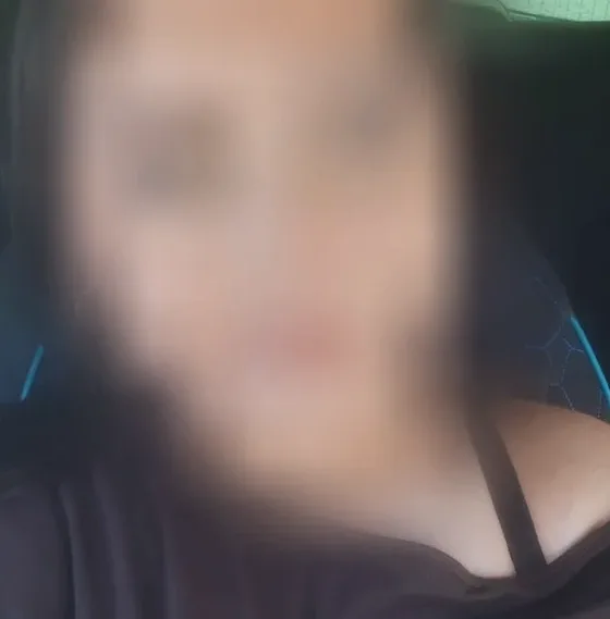 Yasmin, 18